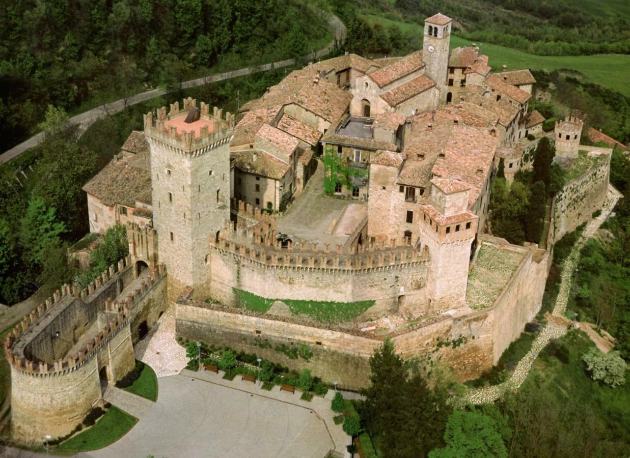App.To Pian Del Ronco Apartment Pellegrino Parmense Exterior photo